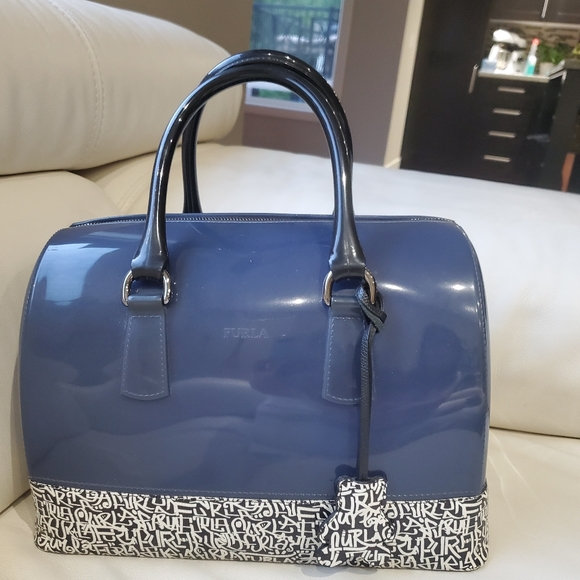 Furla Rubber hand bag with Leather printed base, 30×20cm. - Picture 3 of 9